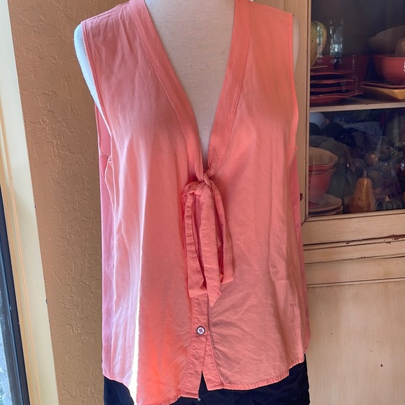 Peach top - Picture 1 of 4